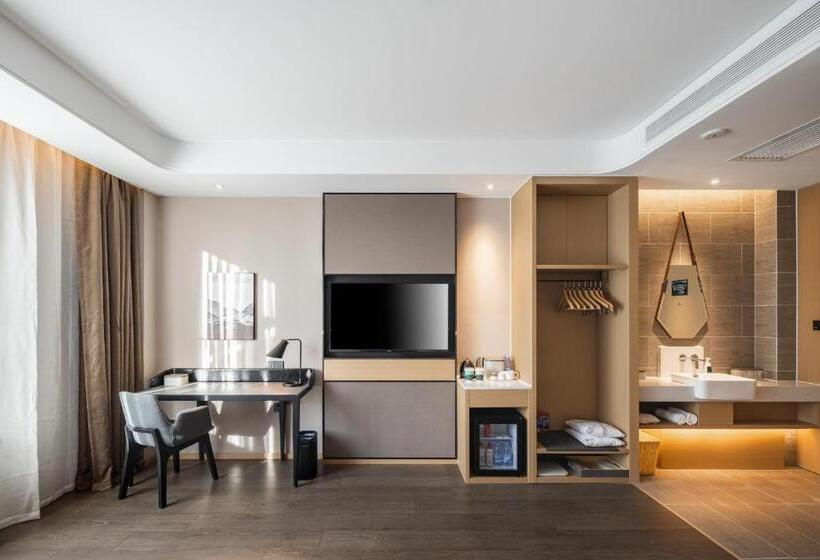 Номер Superior, Atour Hotel Chifeng Hongshan Sport Center