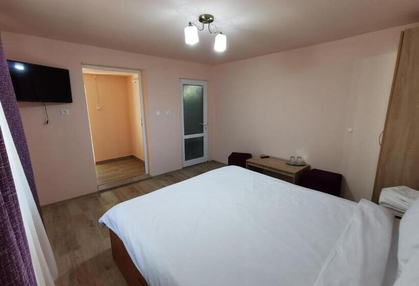Номер Стандарт, Casa Manu