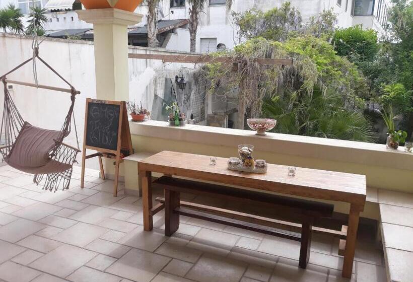 Апартаменты 3 Спальни, La Tavernetta Degli Artisti