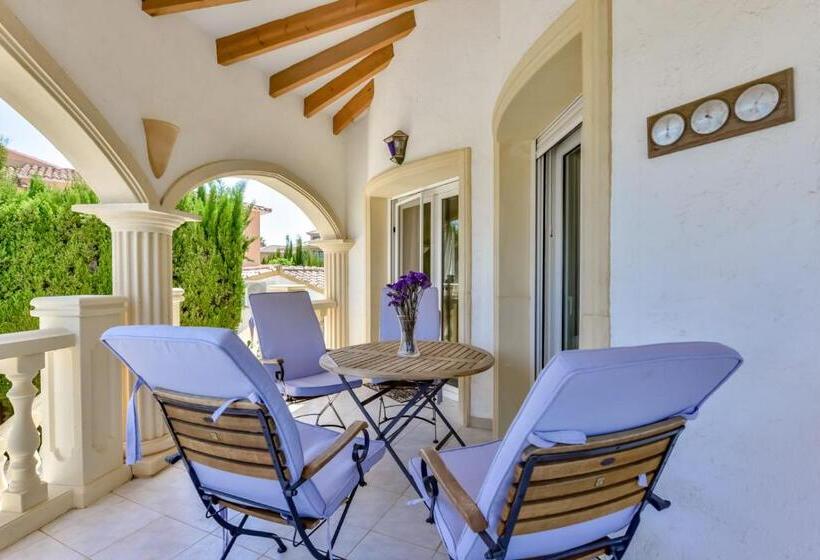 침실 4개 주택, Villa Fortuna   Apartamentos у Estudios Para Vacaciones Con Piscina Común, Calpe
