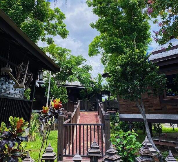 اتاق استاندارد با تخت بزرگ, Bantunglom Resort