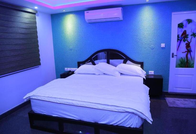 Deluxe Suite King-Size Franciággyal, Ashoka Residency Chottanikkara