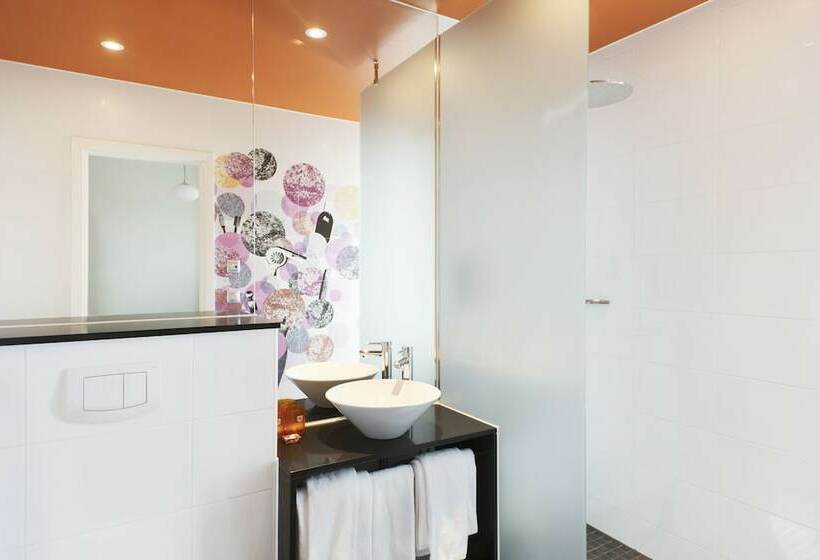 Номер Стандарт, Motel L Stockholm älvsjö