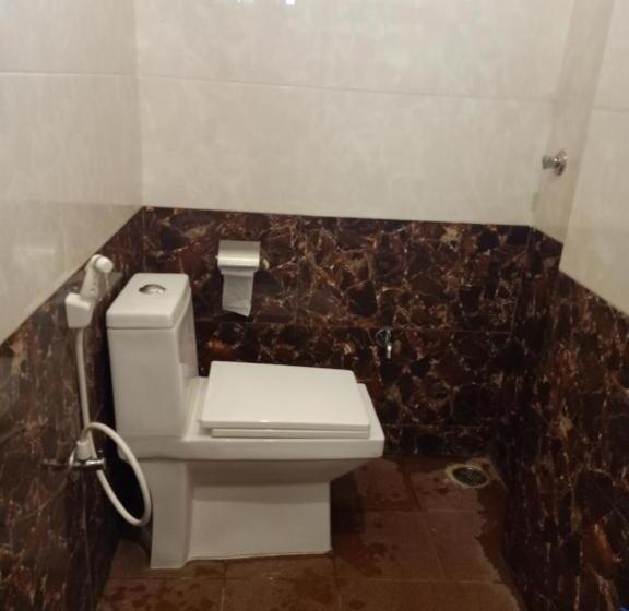 标准间, Sak Royal Residency