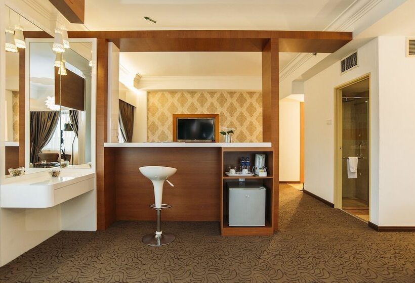 Suite, Mitc