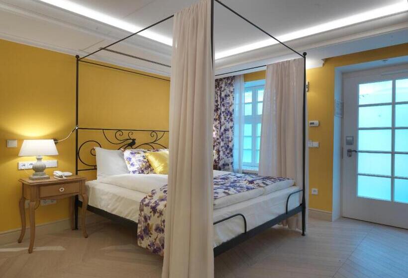 اتاق سوپریور, Relais Le Chevalier