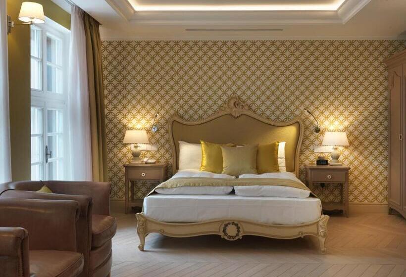 مجموعه ویستا شهر, Relais Le Chevalier