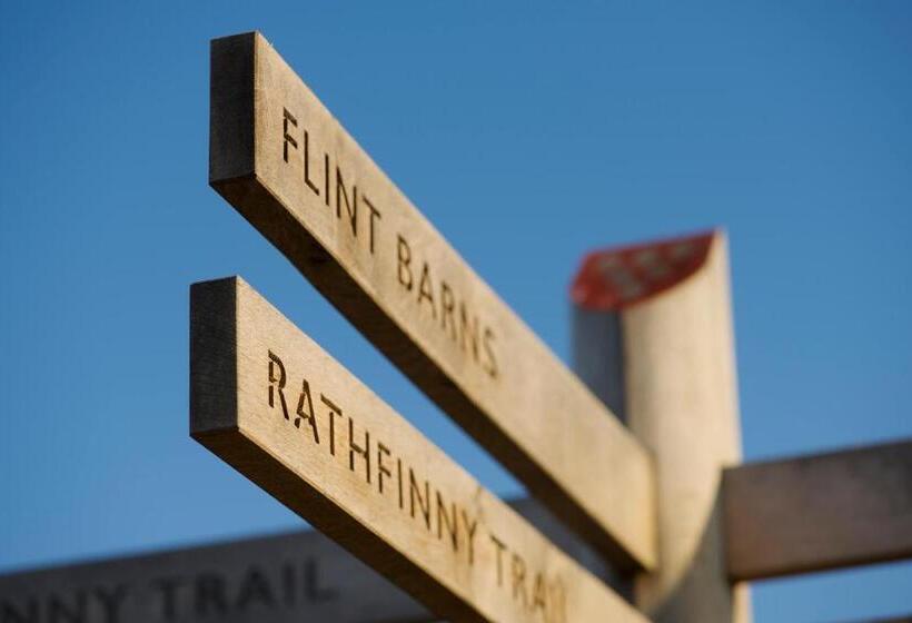 חדר בסיסי, Flint Barns, Rathfinny Wine Estate