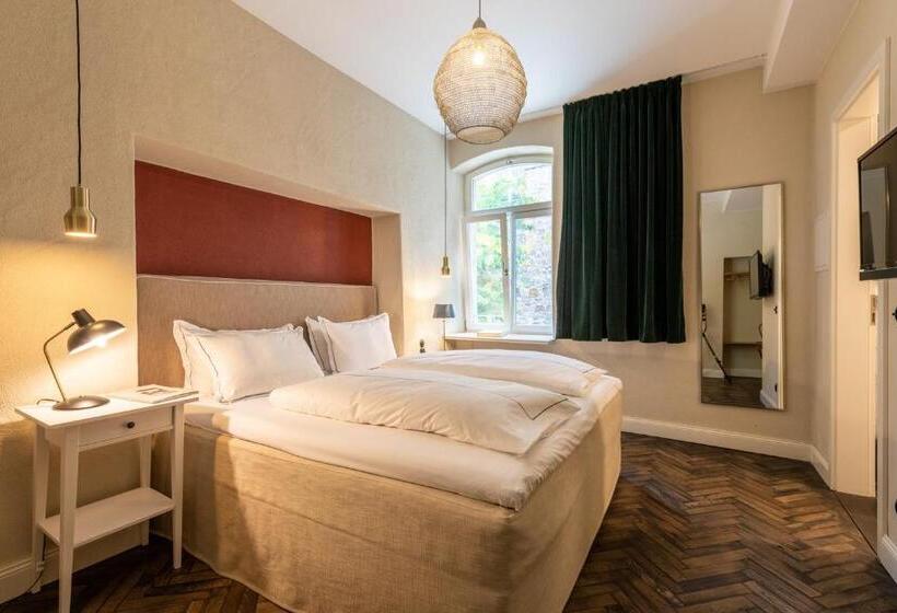 Номер Стандарт, Renthof Kassel