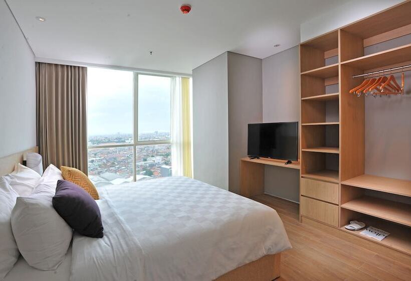 اتاق استاندارد با تخت بزرگ, Midtown Residence Surabaya