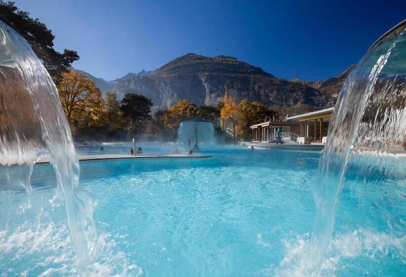 اتاق سوپریور با چشم‌انداز باغ, Grand Hotel Des Bains