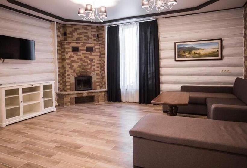 Вилла 3 Спальни, Westhills Cottage Town & Spa