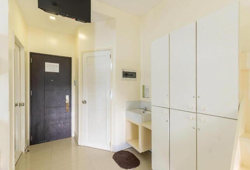 تختخواب در اتاق مشترک, Selah Garden Hotel Manila