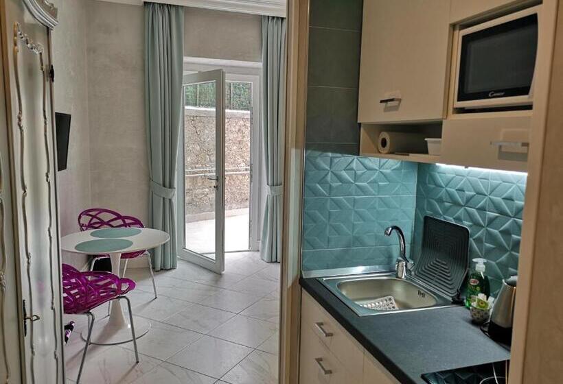 اتاق راحتی, Altavilla Catanzaro