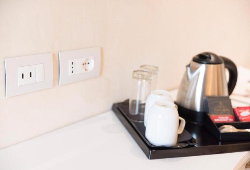 اتاق راحتی, Altavilla Catanzaro