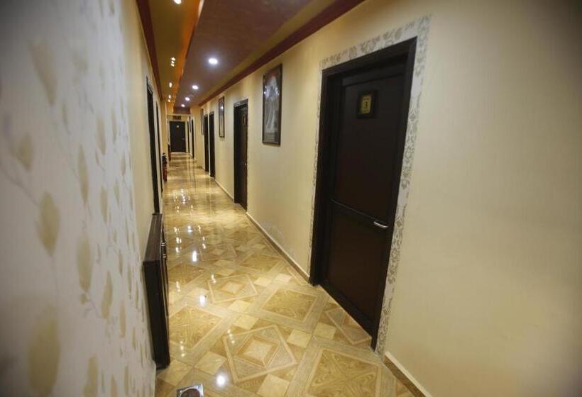 اتاق استاندارد یک نفره, Isra