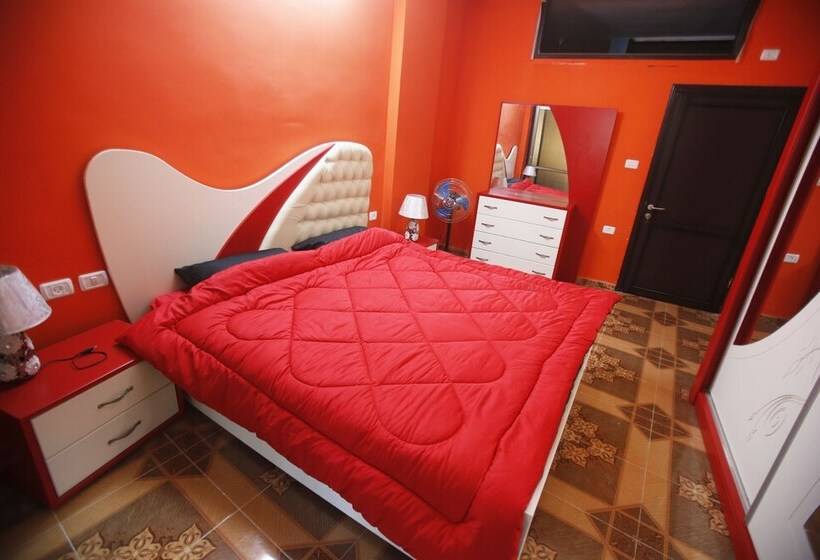 اتاق اکونومی یک تخته, Isra