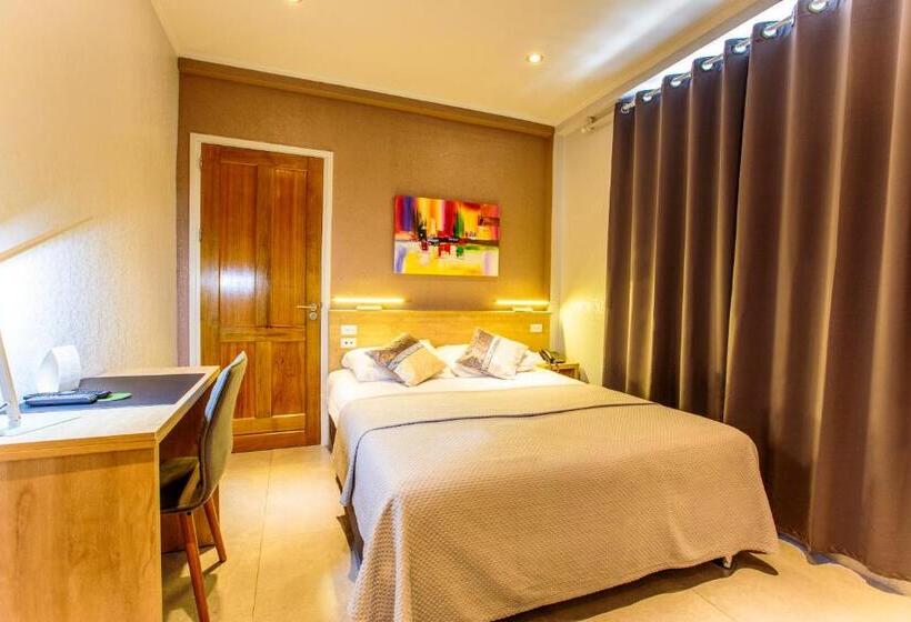 Chambre Supérieure, Qinn Boutique