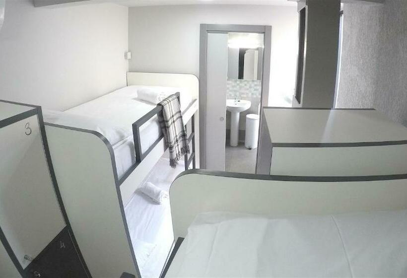 Четырехместный Номер Стандарт, Quartier Bilbao Hostel Casco Viejo
