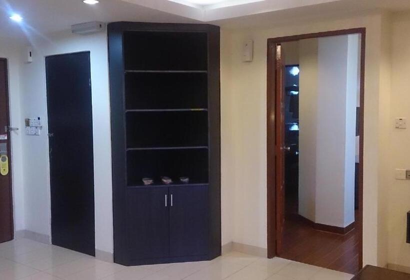 דירת חדר, & Apartment Ambassador 3