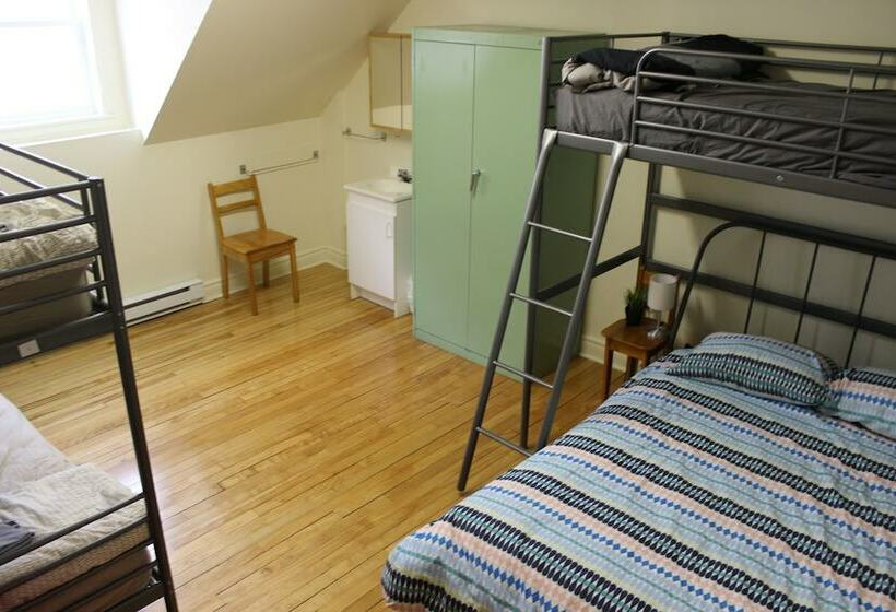 ファミリールーム, Auberge De Jeunesse Magog Orford Hostel