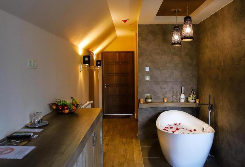 Номер Superior Кровать Кинг, Madison Village