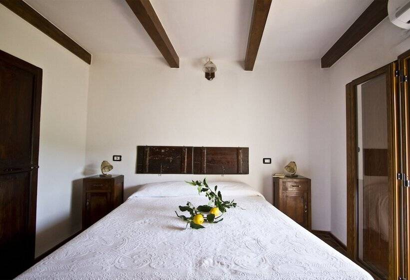 Номер Стандарт Индивидуальный, B & B Stillachiara