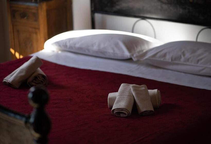 Номер Стандарт, B & B Stillachiara