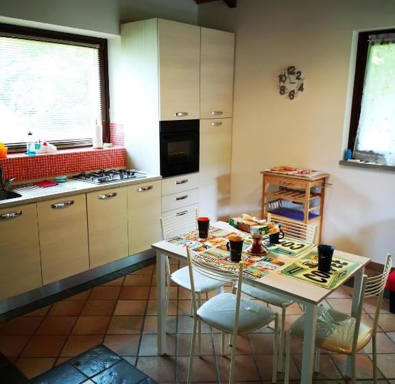 Вилла 2 Спальни, I Tre Abeti   Holiday House