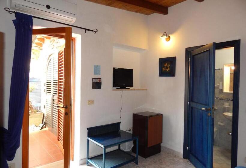 اتاق استاندارد سه نفره, Casa Arcada