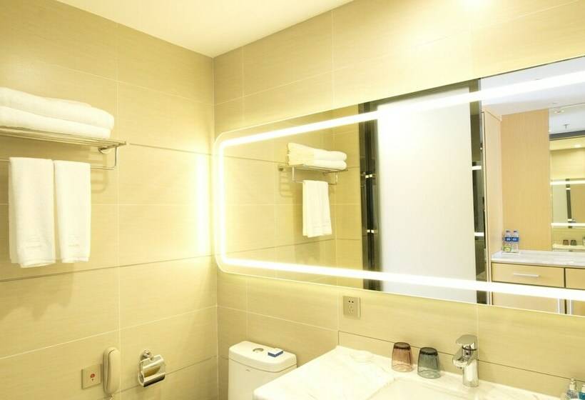 Президентский Люкс, Guangzhou Seaman Hotel Line 2 Jiangnanxi Station