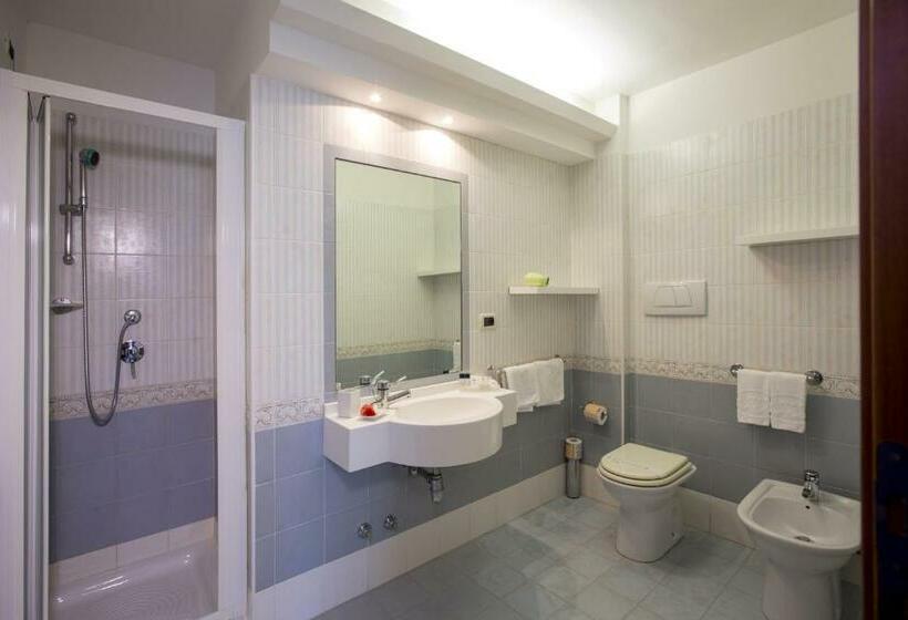 Classic room with balcony, Sporting