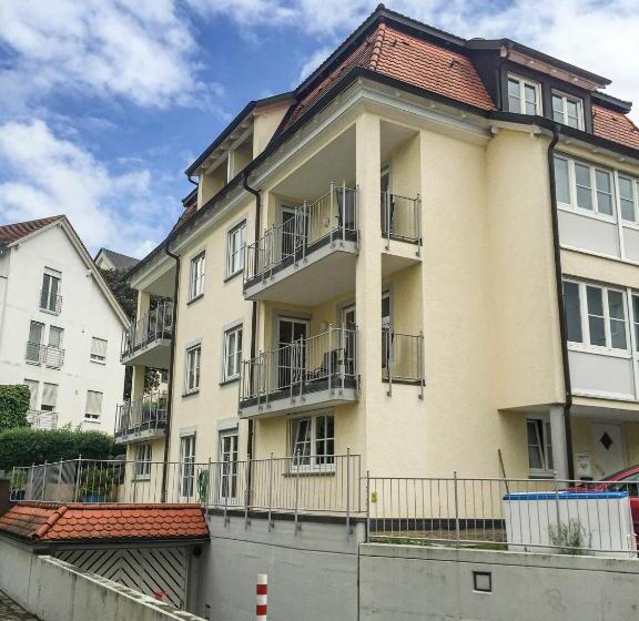 اتاق استاندارد, Torstuben