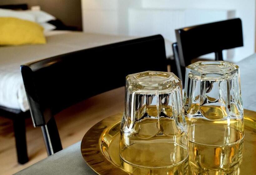 Номер Стандарт, Talè Restaurant & Suite