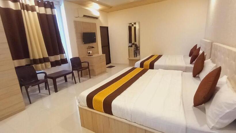 园景标准四人间, Sanjog Resort