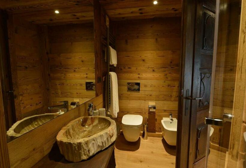 سوئیت راحتی, La Maison De Dolphe Chalet De Charme & Art Gallery