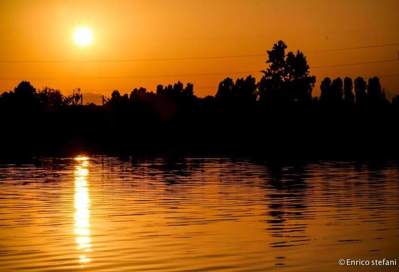 1 Bedroom Apartment Lake View, Laghetto Ai Portici