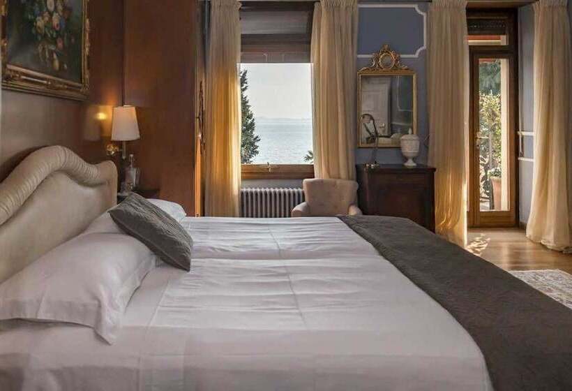 バルコニー付きジュニアスイート, Villa Vittoria