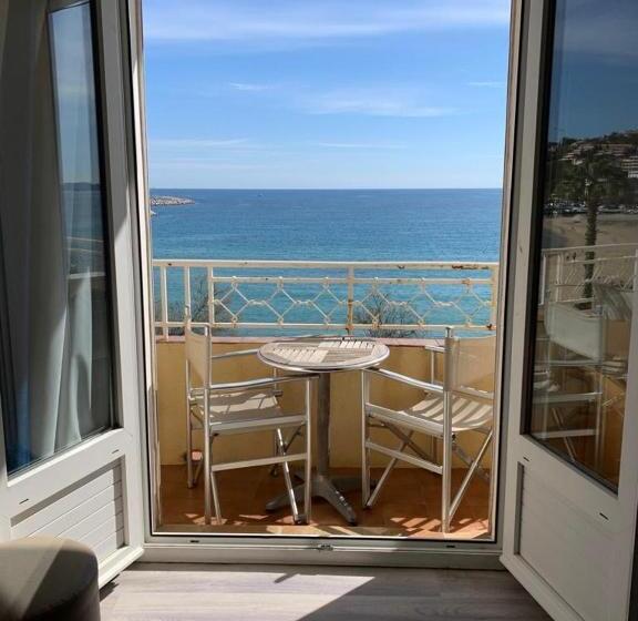 Семейный Номер Вид на Море, Hôtel Beau Rivage