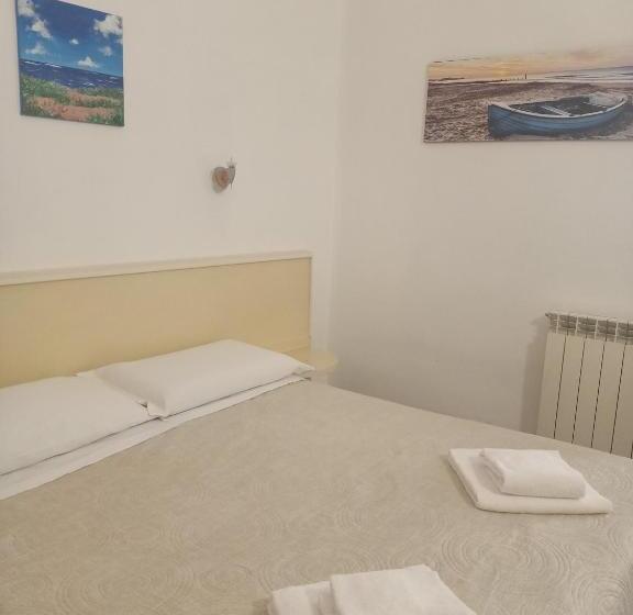 Economy Quadruple Room, Serena