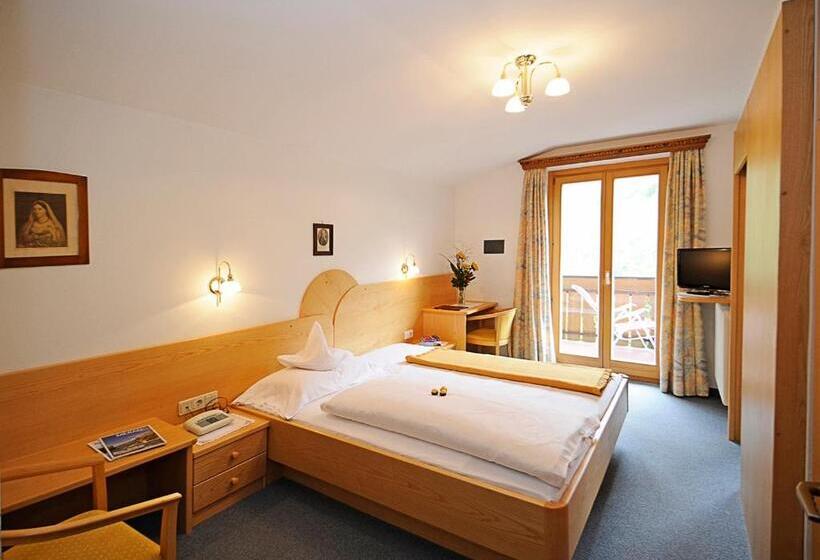 Chambre Standard Individuelle, Pension Laurin