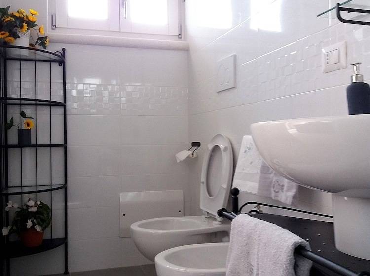 سوییت لوکس, Casale Porto Contessa