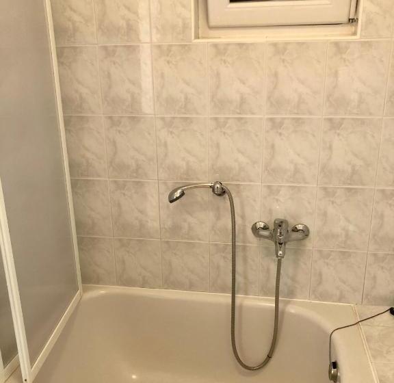 Standard-huone Parveke Puutarhanäkymä, B&b Chamberlain