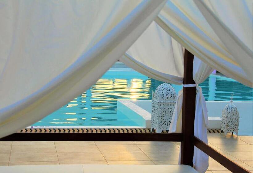 اتاق استاندارد با تراس و چشم‌انداز دریا, Livvo Budha Beach