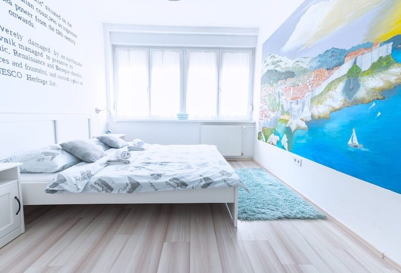 اتاق استاندارد با سرویس بهداشتی مشترک, The Dots Hostel