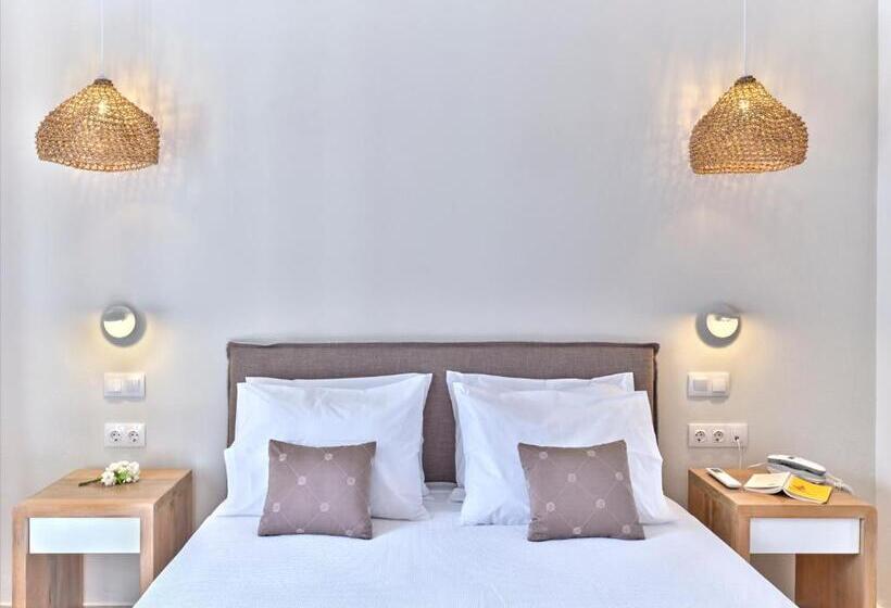 带按摩浴盆的套房, Aella Residence