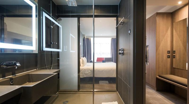 高级大房间, Novotel London Heathrow Airport T1 T2 And T3