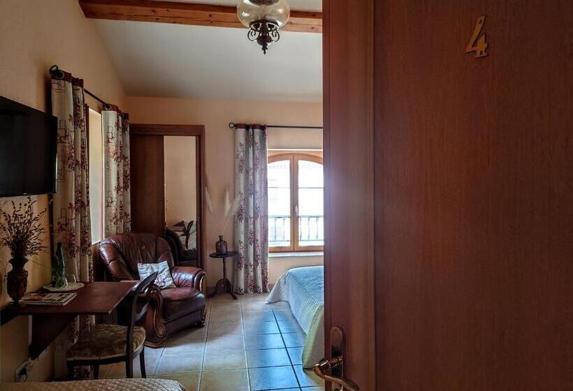 Номер Стандарт, Relais De Laval