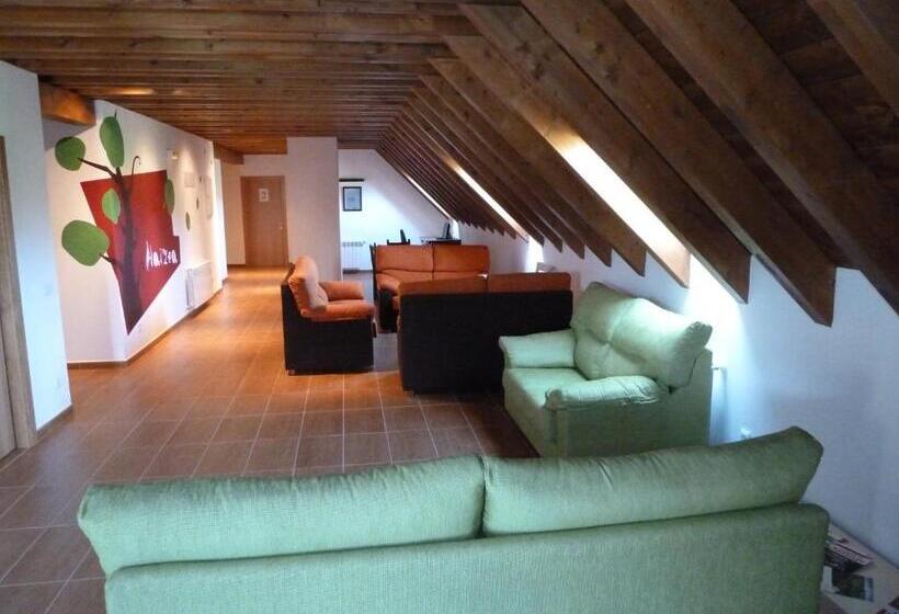 Кровать в Общей Комнате, Hostal Rural Haizea