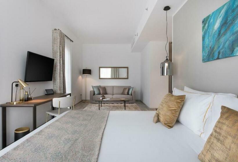 سوییت با چشم‌انداز دریا, 1926 Le Soleil Hotel & Spa